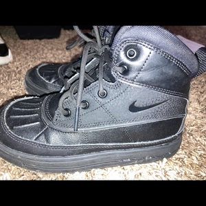 BOYS Nike Woodside II Boots 13C